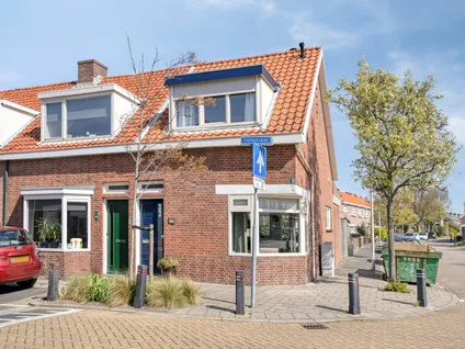 Hoekwoning te koop: Duinstraat 33, Kleine Geest en Molenwijk Monster