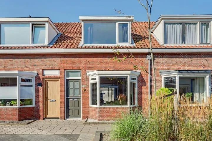 Terraced house for sale: Duinstraat 80, Kleine Geest en Molenwijk Monster