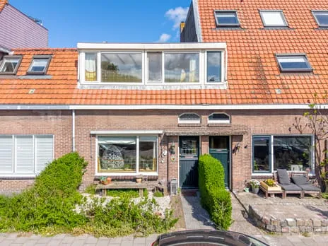 Tussenwoning te koop: Duinzichtstraat 27, Voscuyl Oegstgeest