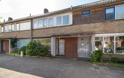 Tussenwoning te koop: Duitslandlaan 16, Landenbuurt Haarlem