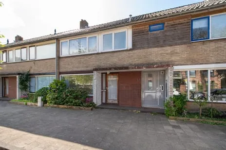 Tussenwoning te koop: Duitslandlaan 16, Landenbuurt Haarlem