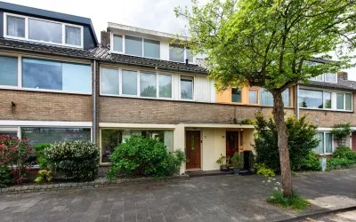 Tussenwoning te koop: Duitslandlaan 72, Landenbuurt Haarlem