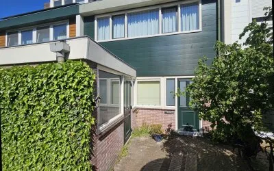 Tussenwoning te koop: Duiveland 52, Saeftinge-Nemelaar Haarlem