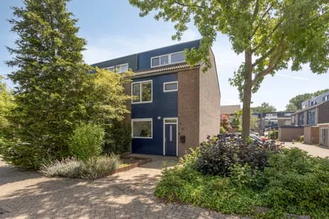 Corner house for sale: Duivenkamp 13, Duivenkamp Maarssen