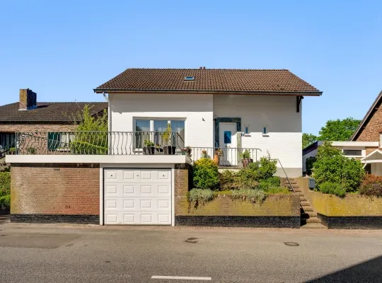 Vrijstaande woning te koop: Duivenstraat 17, Mheer