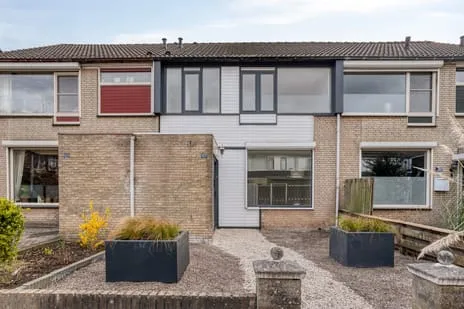 Tussenwoning te koop: Duiventoren 107, Spui Oudenbosch