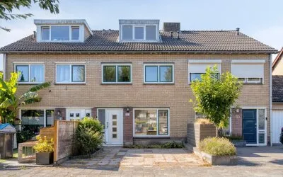 Tussenwoning te koop: Duiventoren 121, Spui Oudenbosch