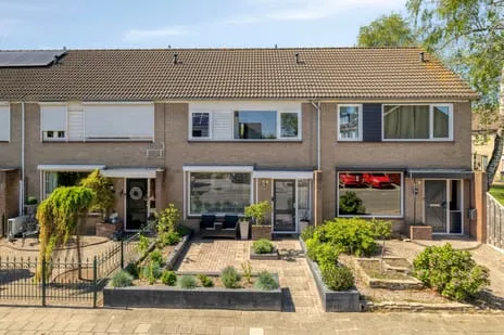 Tussenwoning te koop: Duivenvoorde 14, Steenbergen-Zuid Steenbergen (Nb)