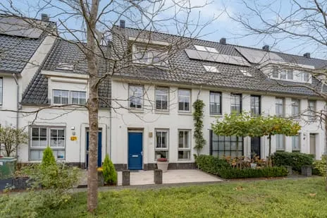 Tussenwoning te koop: Duivenvoorde 29, Kastelenbuurt Amstelveen