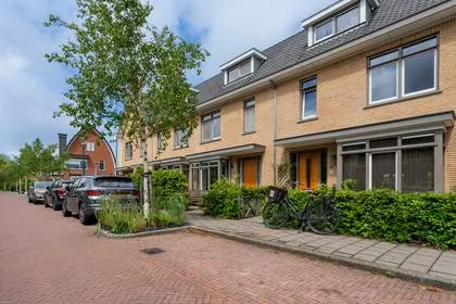 Tussenwoning te koop: Duivenvoordestraat 9, Oranje Nassau Oegstgeest