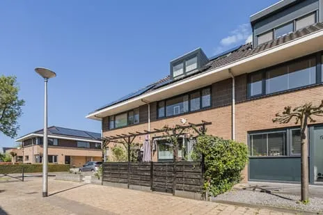 Tussenwoning te koop: Duizendschoon 53, Volgerlanden-West Hendrik-Ido-Ambacht
