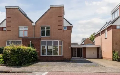 Terraced house for sale: Dukaat 106, De Munten Dronten