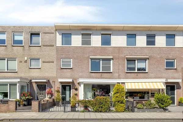 Tussenwoning te koop: Dukaton 44, Volendam-Middengebied Volendam