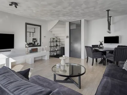 Tussenwoning te koop: Duke Ellingtonstraat 223, Nieuw Waldeck 'S-Gravenhage