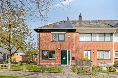 Hoekwoning te koop: Duke Ellingtonhof 3, Kersenboogerd-Zuid - Buurt 33 03 Hoorn