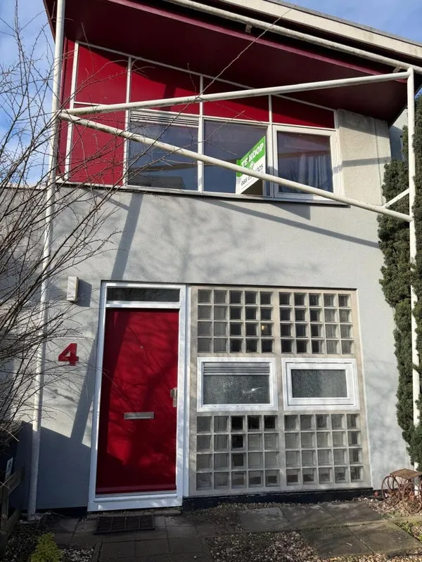 Tussenwoning te koop: Duke Ellingtonstraat 4, Muziekwijk N.-Zuidoost Almere