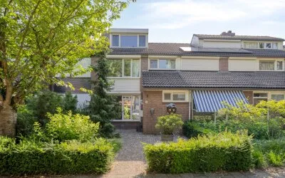 Tussenwoning te koop: Dunantlaan 15, Vijfhoeven Vlijmen