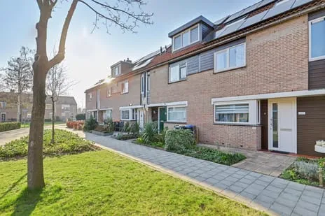 Tussenwoning te koop: Duparcstraat 17, Componistenbuurt-Zuid Zwijndrecht