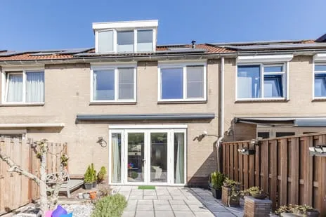 Tussenwoning te koop: Durgerdamstraat 15, Westerwatering Zuid Zaandam