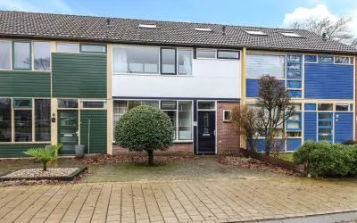Tussenwoning te koop: Duval Slothouwerstraat 52, De IJkenberg Doetinchem