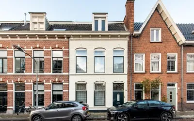 Tussenwoning te koop: Duvenvoordestraat 30, Haarlem