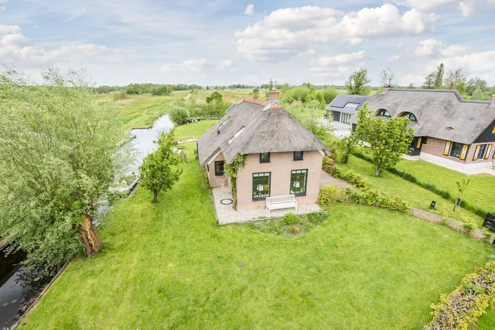 Vrijstaande woning te koop: Dwarsgracht 13, Dwarsgracht Giethoorn