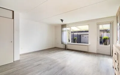 Tussenwoning te koop: Dwarsland 27, Poeldijk Noord Poeldijk