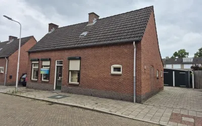 Vrijstaande woning te koop: Dwarsstraat 10, Ossendrecht Ossendrecht