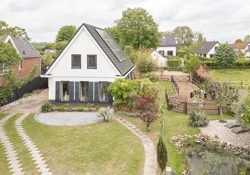 Vrijstaande woning te koop: Dwarsstraat 13, Verspreide huizen Oostzijde Geldermalsen