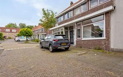 Tussenwoning te koop: Dwarsstraat 20, Buitenuitbreiding-West Sliedrecht