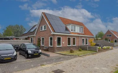 Twee-onder-één-kap te koop: Dwarsstraat 6, Finsterwolde Hardenberg Finsterwolde