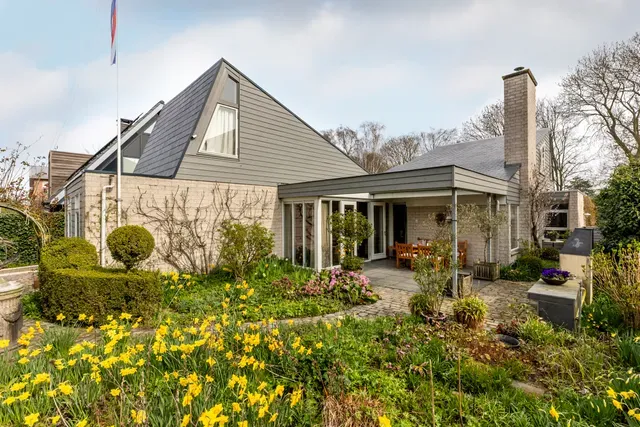 Vrijstaande woning te koop: Dwarsweg 14, Rockanje