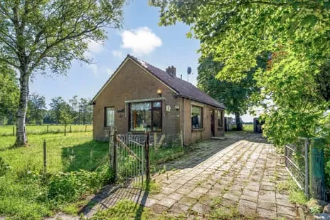 Vrijstaande woning te koop: Dwarsweg 16, Buitengebied Eesveen Eesveen