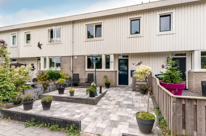 Tussenwoning te koop: E.F. van den Banweg 131, Bouwmeesterbuurt Oost Almere
