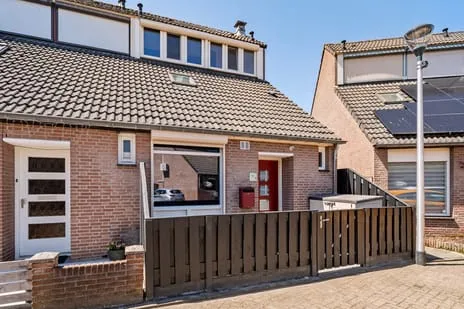 Hoekwoning te koop: E.H. Begemannstraat 7, West Helmond