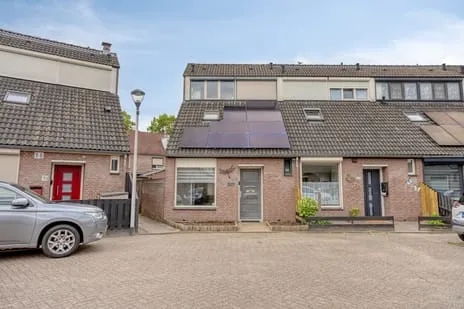 Hoekwoning te koop: E.H. Begemannstraat 9, West Helmond