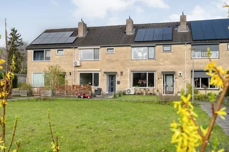 Tussenwoning te koop: E E G laan 84, Coevorden
