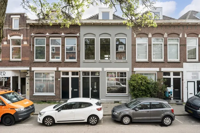 Tussenwoning te koop: Ebenhaëzerstraat 38, Carnisse Rotterdam