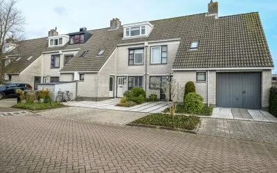 Tussenwoning te koop: Ebro 133, Meerwijk Uithoorn