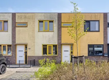 Tussenwoning te koop: Ecrustraat 27, Regenboogbuurt Noord en Oost Almere