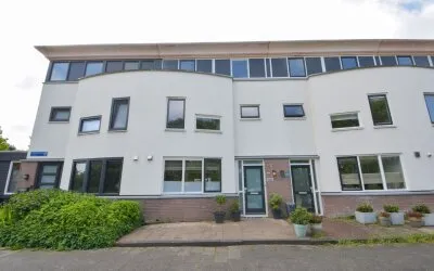 Tussenwoning te koop: Edelhertweg 25, Faunabuurt Zuidoost Almere