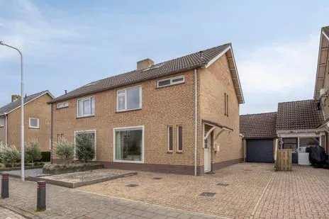 Tussenwoning te koop: Edelmanstraat 12, Kerkdriel Kerkdriel