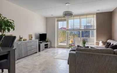 Hoekwoning te koop: Edgar du Perronstraat 82, Erasmus Veld 'S-Gravenhage