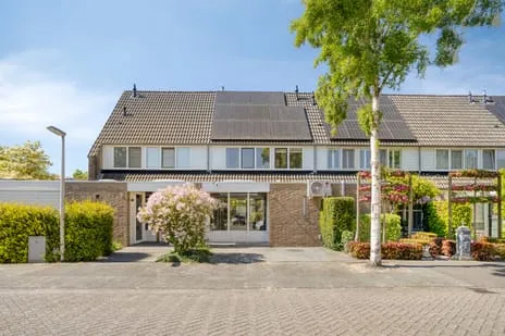 Tussenwoning te koop: Edisonlaan 18, Vijfhoeven Vlijmen