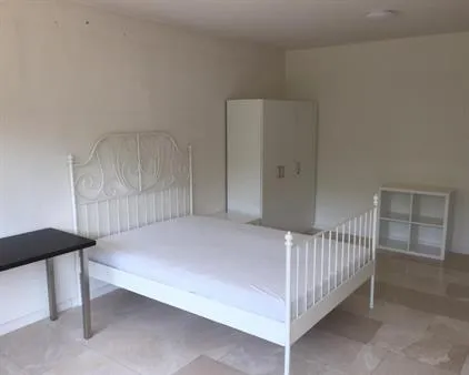 Kamer te huur: Edmond Hellenraadstraat, Het Lage Land Rotterdam