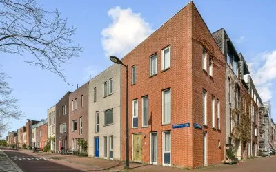 Tussenwoning te koop: Edmond Halleylaan 5, Amsterdam