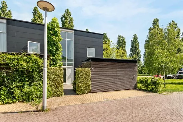 Corner house for sale: Eduard Künnekehof 31, Terwijde-West Utrecht