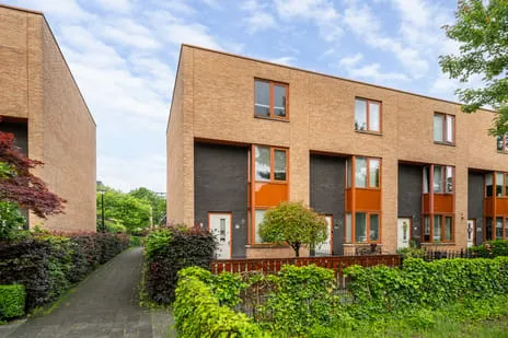 Corner house for sale: Eduard van Beinumlaan 19, Van Zantenbuurt Schiedam