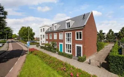 Hoekwoning te koop: Educalaan 1A, Centrum Dronten Dronten