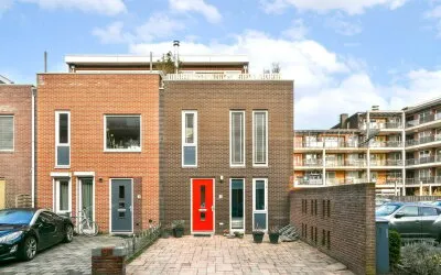 Tussenwoning te koop: Edward Masseystraat 1, Steigereiland-Zuid Amsterdam